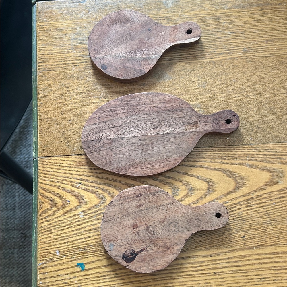 Primitive Rustic Brown Wooden Cutting Board Set - Picture 5 of 9